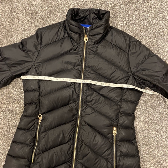 Calvin Klein Packable Puffer Jacket - Picture 6 of 8